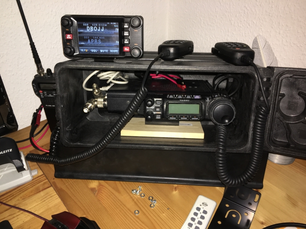 Die 1. Hälfte der Funkgeräte